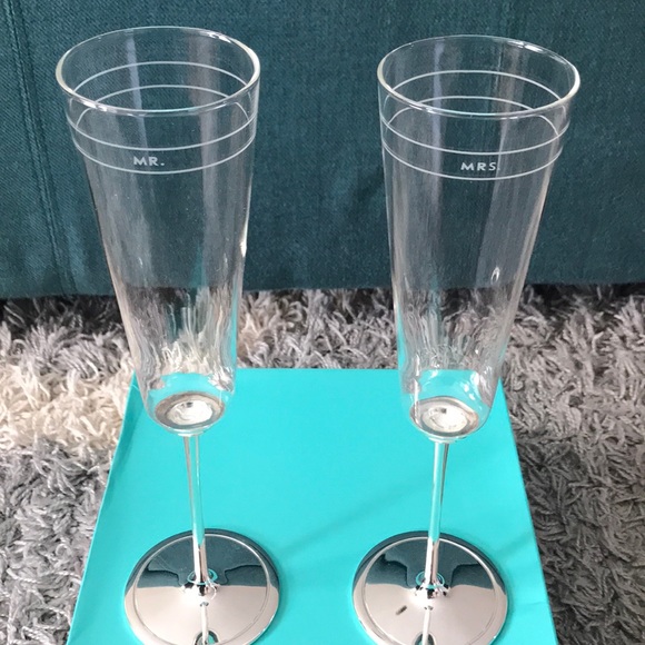 Kate Spade Champagne Flutes - Picture 2 of 5